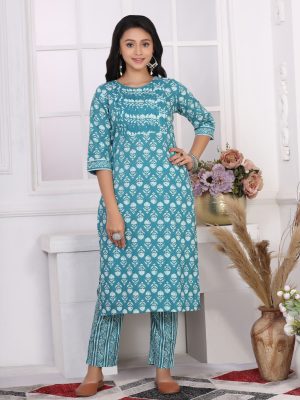 Women Greenish Blue cotton kurta with Trouser set